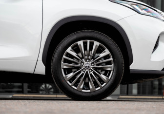 Новый Toyota Highlander 2026 (8 фото)