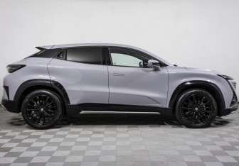Подержанный автомобиль Changan UNI-T 2023 года (4 фото)