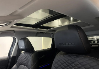 Подержанный автомобиль Exeed TXL 2022 года (18 фото)