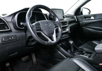 Подержанный автомобиль Hyundai Tucson 2018 года (8 фото)