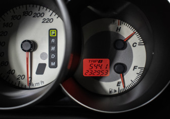 Подержанный автомобиль Mazda 3 Sedan 2006 года (12 фото)