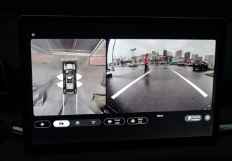 Подержанный автомобиль Zeekr 001 2022 года (14 фото)