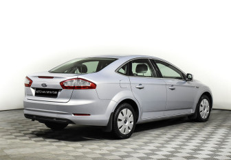 Подержанный автомобиль Ford Mondeo Sedan 2012 года (4 фото)