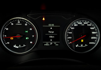 Подержанный автомобиль Москвич 3 2023 года (13 фото)