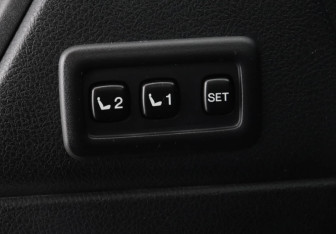 Подержанный автомобиль Toyota Land Cruiser Prado 2019 года (19 фото)