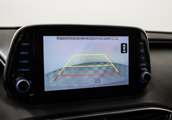 Подержанный автомобиль Hyundai Santa Fe 2019 года (13 фото)