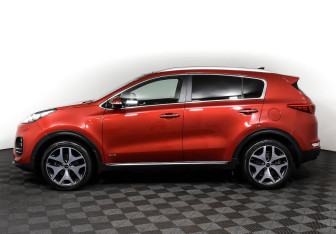 Подержанный автомобиль Kia Sportage 2016 года (3 фото)