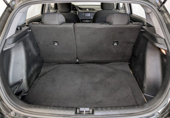 Подержанный автомобиль Kia Rio Hatchback 2021 года (10 фото)