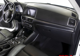 Подержанный автомобиль Mazda CX-5 2016 года (8 фото)
