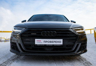 Подержанный автомобиль Audi A8 2019 года (21 фото)