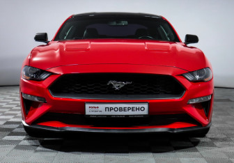 Подержанный автомобиль Ford Mustang Coupe 2018 года (2 фото)
