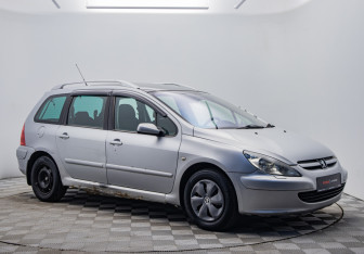 Подержанный автомобиль Peugeot 307 Wagon 2004 года (7 фото)