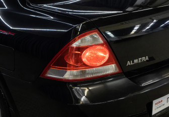 Подержанный автомобиль Nissan Almera Classic 2011 года (20 фото)