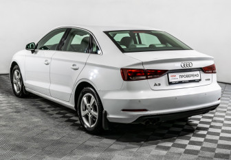 Подержанный автомобиль Audi A3 Sedan 2013 года (7 фото)