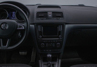 Подержанный автомобиль Skoda Yeti 2017 года (14 фото)