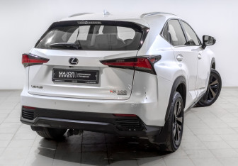 Подержанный автомобиль Lexus NX 2021 года (5 фото)