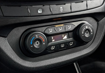 Подержанный автомобиль LADA (ВАЗ) Vesta Sedan 2018 года (21 фото)