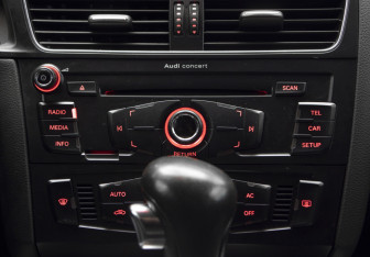Подержанный автомобиль Audi Q5 2011 года (22 фото)