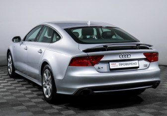 Подержанный автомобиль Audi A7 2013 года (7 фото)