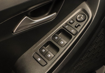 Подержанный автомобиль Hyundai Creta 2021 года (16 фото)