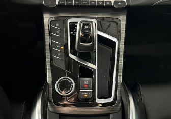 Подержанный автомобиль Geely Atlas Pro 2024 года (15 фото)