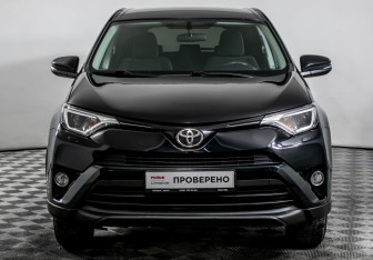 Подержанный автомобиль Toyota RAV4 2016 года (2 фото)