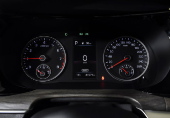 Подержанный автомобиль Kia K5 2021 года (12 фото)