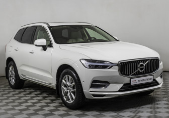 Подержанный автомобиль Volvo XC60 2019 года (3 фото)