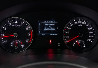Подержанный автомобиль Kia Sportage 2017 года (16 фото)