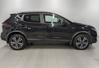 Подержанный автомобиль Nissan Qashqai 2021 года (4 фото)