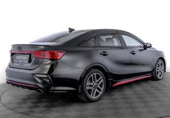 Подержанный автомобиль Kia Cerato Sedan 2021 года (5 фото)