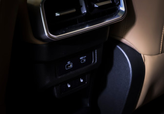 Подержанный автомобиль Jetour T2 2024 года (12 фото)