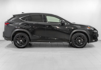 Подержанный автомобиль Lexus NX 2016 года (4 фото)