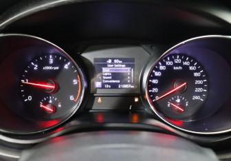 Подержанный автомобиль Kia Carnival 2018 года (16 фото)