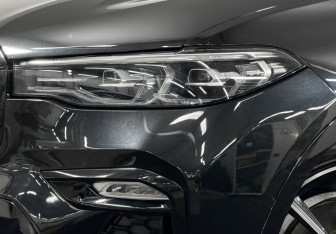 Подержанный автомобиль BMW X7 2019 года (8 фото)