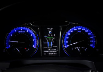 Подержанный автомобиль Toyota Camry Sedan 2015 года (15 фото)