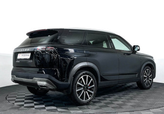 Подержанный автомобиль Jaecoo J7 2024 года (5 фото)