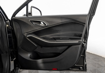 Подержанный автомобиль Москвич 3 2023 года (24 фото)