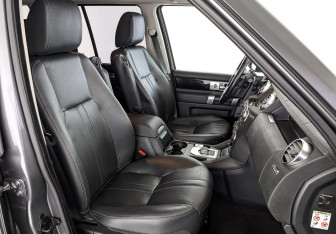 Подержанный автомобиль Land Rover Discovery 2016 года (24 фото)