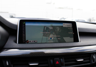 Подержанный автомобиль BMW X5 2013 года (27 фото)