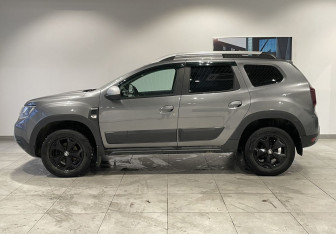 Подержанный автомобиль Renault Duster 2021 года (8 фото)