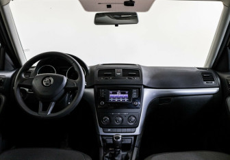 Подержанный автомобиль Skoda Yeti 2018 года (6 фото)