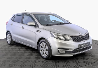 Подержанный автомобиль Kia Rio Hatchback 2016 года (3 фото)
