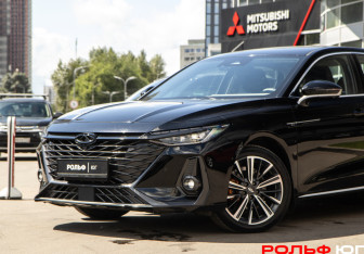 Подержанный автомобиль Chery Arrizo 8 2023 года (14 фото)