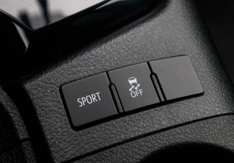 Подержанный автомобиль Toyota Corolla Sedan 2016 года (20 фото)