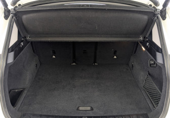 Подержанный автомобиль BMW X1 2018 года (10 фото)