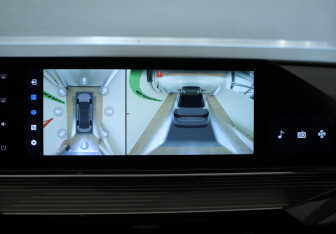 Подержанный автомобиль LIVAN S6Pro 2023 года (19 фото)