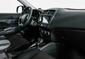 Подержанный автомобиль Mitsubishi ASX 2020 года (5 фото)