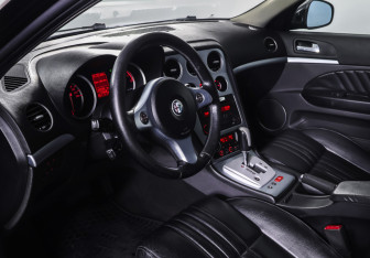Подержанный автомобиль Alfa Romeo 159 Sedan 2007 года (15 фото)
