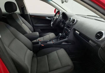 Подержанный автомобиль Audi A3 Hatchback 2008 года (10 фото)